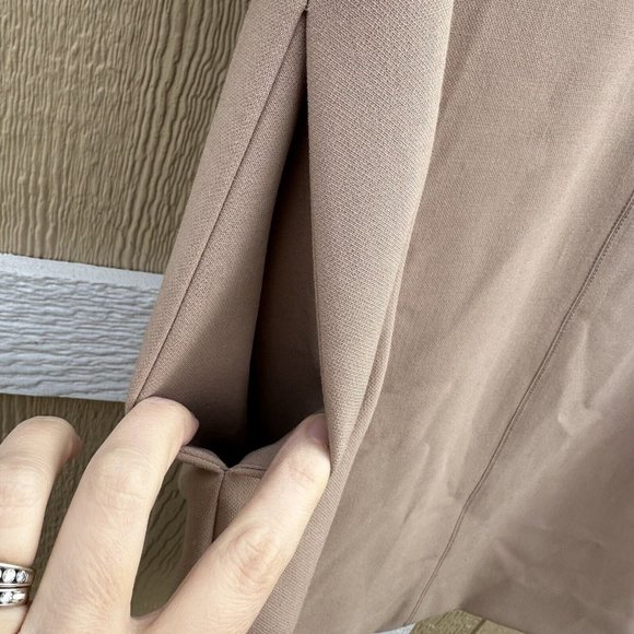 Trina Turk Cut-Out Shift Silver Dress Style # 178308 Tan Camel Women’s Size 12 - Picture 7 of 12